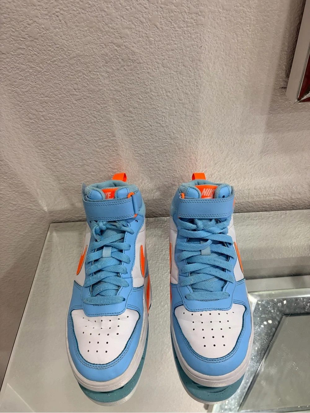 Nike size 5.5Y Kids Mid-Top Sneakers in Sky Blue & Bright Orange